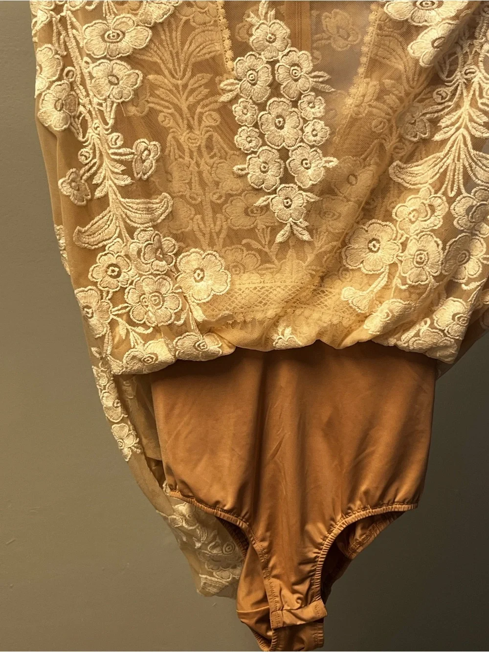 For Love & Lemons Cream Lace Long Sleeve Maxi Dress - Picture 3 of 3